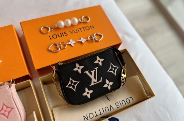LOUIS VUITTON MINI POCHETTE ACCESSOIRES BLACK M80732 - Image 4