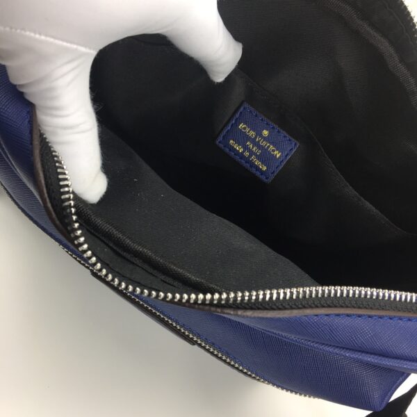 LOUIS VUITTON OUTDOOR MESSENGER NAVY BLUE 29CM M30242 - Image 3