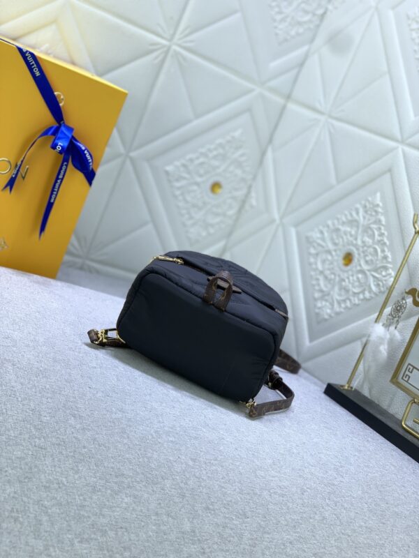 LOUIS VUITTON PALM SPRINGS MINI BLACK M21060 - Image 9