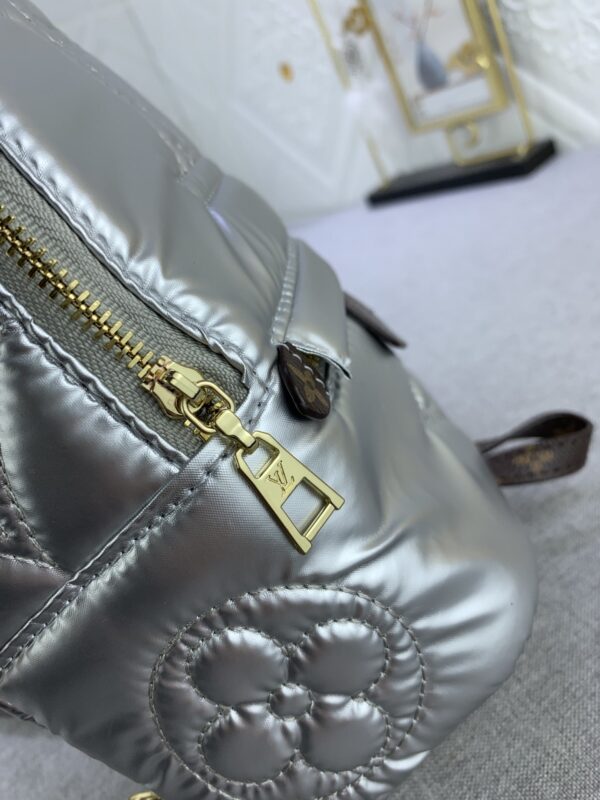 LOUIS VUITTON PALM SPRINGS MINI SLIVER M21060 - Image 4