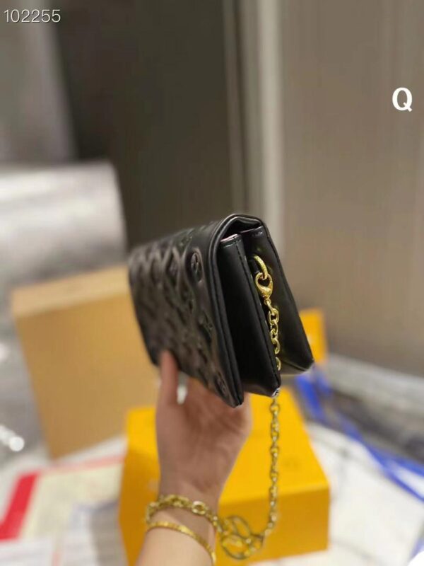 LOUIS VUITTON POCHETTE COUSSIN BLACK M80742 - Image 3