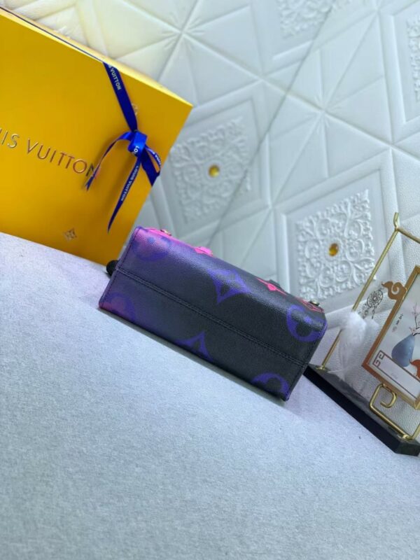 LOUIS VUITTON ONTHEGO MIDNIGHT FUCHSIA 25CM - Image 4