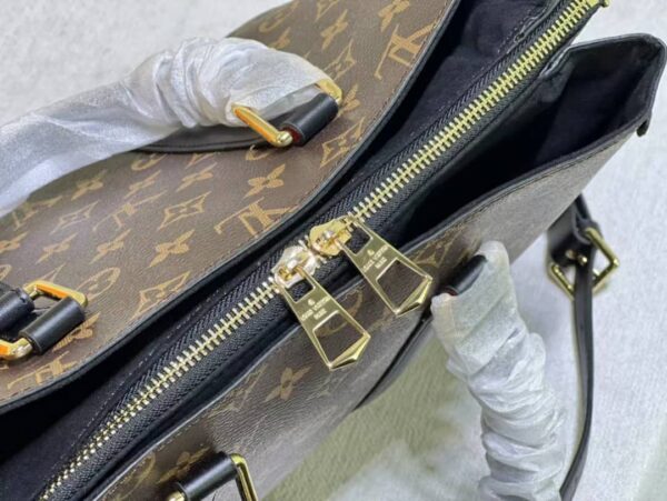 LOUIS VUITTON SOUFFLOT MM 36CM BLACK M44817 - Image 5