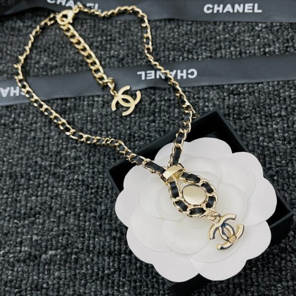 CHANEL CC NECKLACE - Image 9