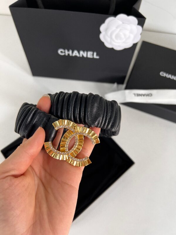 CHANEL WOMEN'S BELT WITH ELASTIC ENCRUSTED GOLD 30MM - Image 7