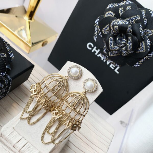 CHANEL BIRDCAGE BROOCH GOLDEN EARRINGS - Image 7
