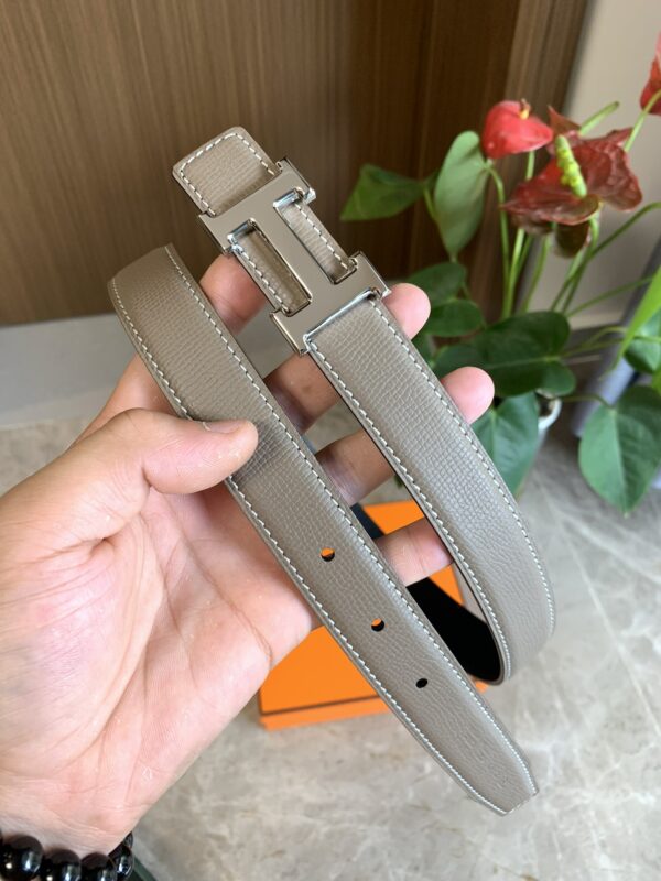 HERMES BELT TOGO SWIFT SILVER BUCKLE GREY 2.4CM - Image 4