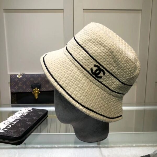 CHANEL CC SMALL BRIM BUCKET HAT WHITE - Image 3