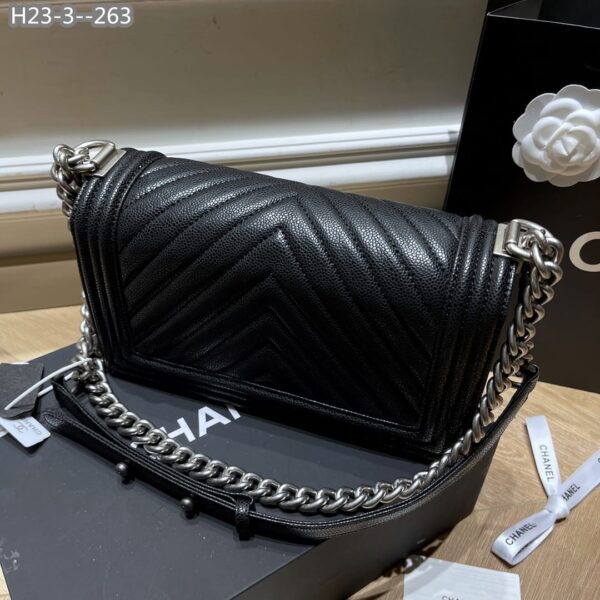 CHANEL BOY CAVIAR CHEVRON QUILTED FLAP BAG BLACK 25CM - Image 5