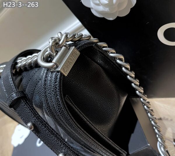 CHANEL BOY CAVIAR CHEVRON QUILTED FLAP BAG BLACK 25CM - Image 7