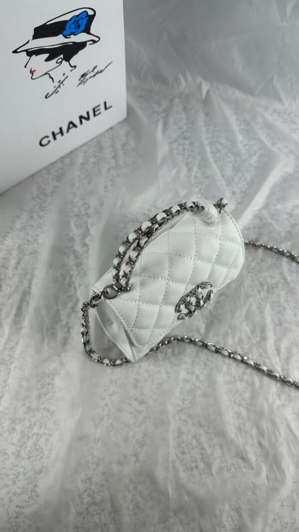 CHANEL TOP HANDLE CLUTCH WITH CHAIN IN CAVIAR SILVER HARDWARE WHITE 15CM - Image 8