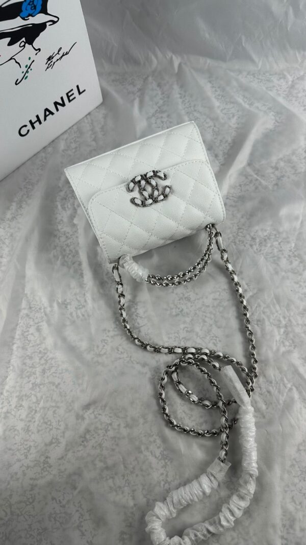CHANEL TOP HANDLE CLUTCH WITH CHAIN IN CAVIAR SILVER HARDWARE WHITE 15CM - Image 4