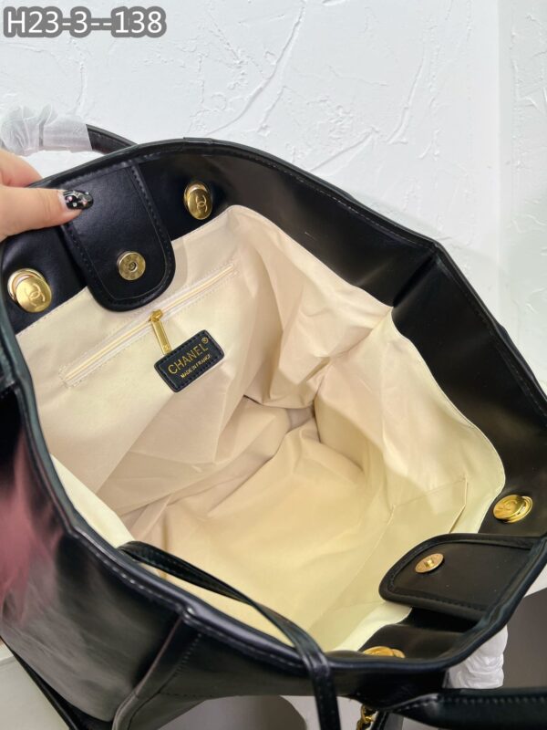 CHANEL DEAUVILLE SHOPPING BAG LARGE 22S BLACK 38CM  A66941 B08030 94305 - Image 9