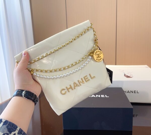 CHANEL 22 MINI HANDBAG CRYSTAL PEARLS WHITE 22CM AS3980 - Image 3