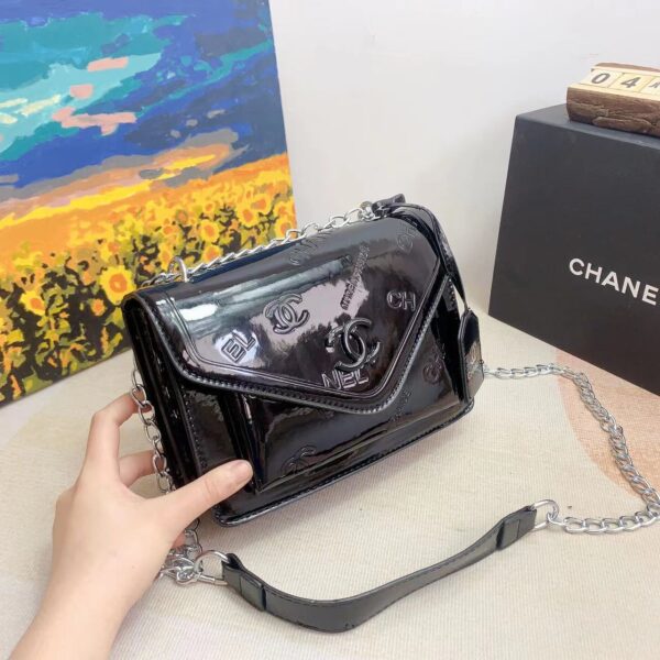 CHANEL PATENT ENVELOPE FLAP BAG BLACK 21CM - Image 3