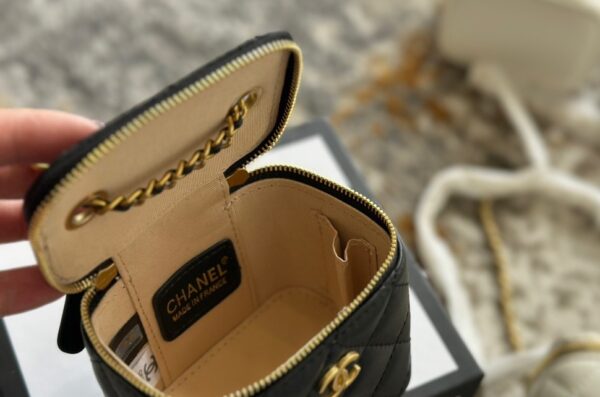 CHANEL VANITY WITH CHAIN MINI BLACK 11CM - Image 5