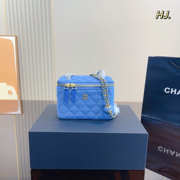 CHANEL VANITY PEARL CRUSH DENIM 16CM - Image 5