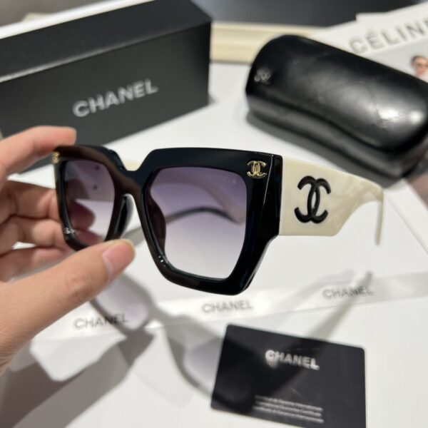 CHANEL VINTAGE BLACK WHITE SUNGLASSES - Image 4