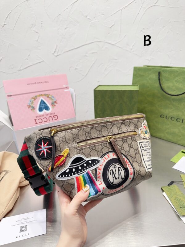 GUCCI BROWN GG SUPREME UFO CANVAS BELT BAG 40CM - Image 7