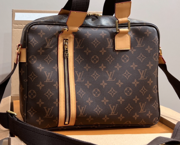 LOUIS VUITTON MONOGRAM SAC BOSPHORE MESSENGER BAG BROWN LEATHER 34CM - Image 10