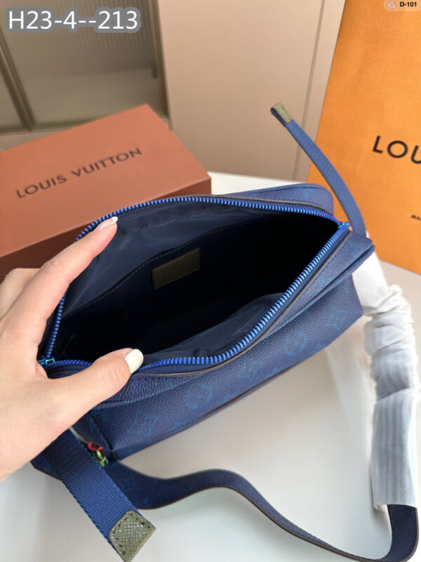 LOUIS VUITTON MESSENGER BLUE MONOGRAM PACIFIC 26CM M43829 - Image 10