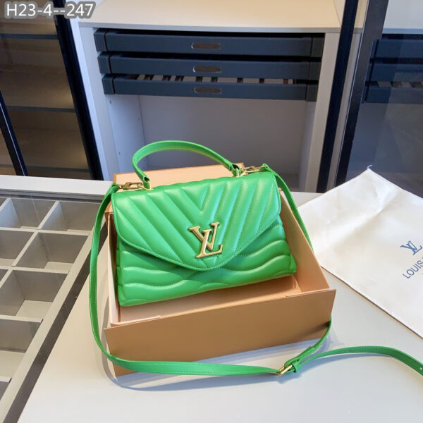 LOUIS VUITTON HOLD ME BAG GREEN 27CM M21797 - Image 2