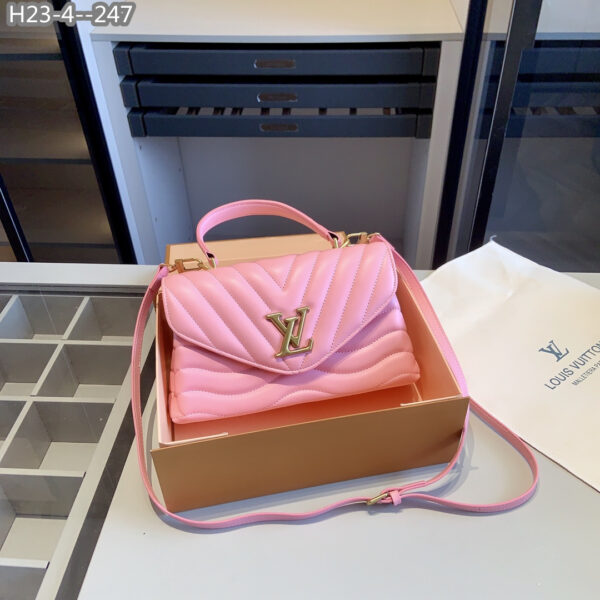 LOUIS VUITTON HOLD ME BAG LIGHT PINK 27CM M21720 - Image 2