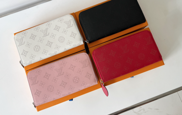 LOUIS VUITTON LONG ZIPPY WALLET WHITE 19CM M82364 - Image 4