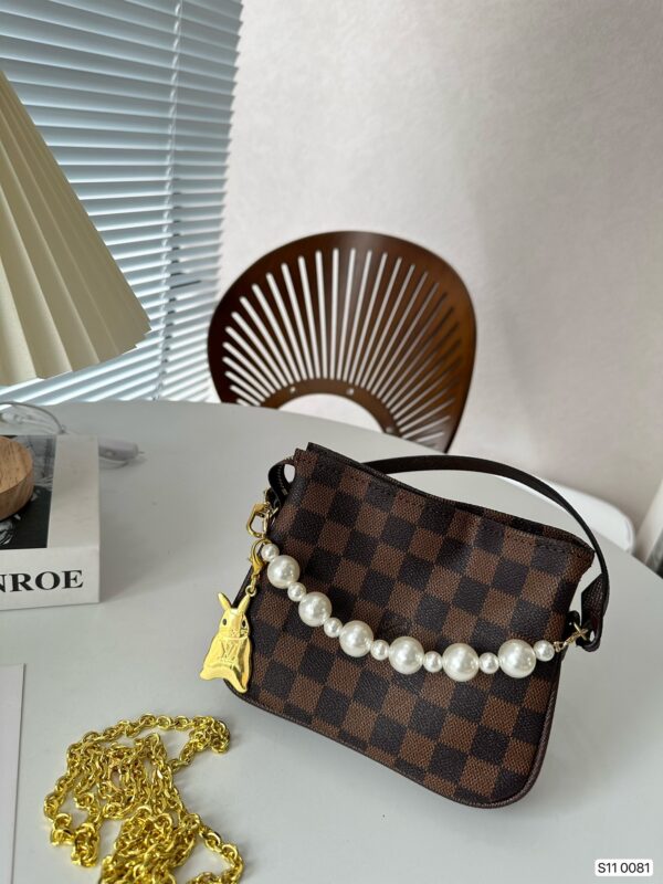 LOUIS VUITTON POCHETTE ACCESSOIRES DAMIER BROWN 18CM - Image 2