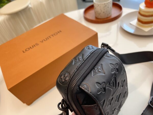 LOUIS VUITTON DOUBLE PHONE POUCH NM BLACK 18CM M81323 - Image 2