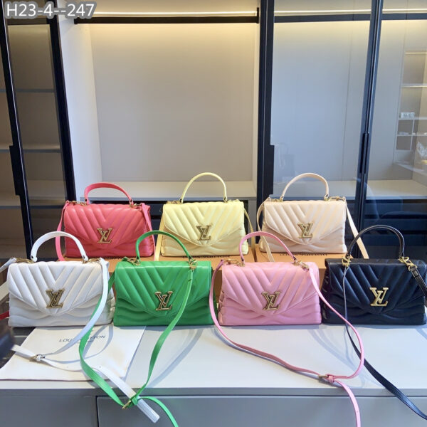 LOUIS VUITTON HOLD ME BAG WHITE 27CM M21797 - Image 3