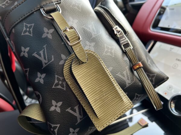 LOUIS VUITTON SAFARI KHAKI DISCOVERY BACKPACK 40CM M45218 - Image 4