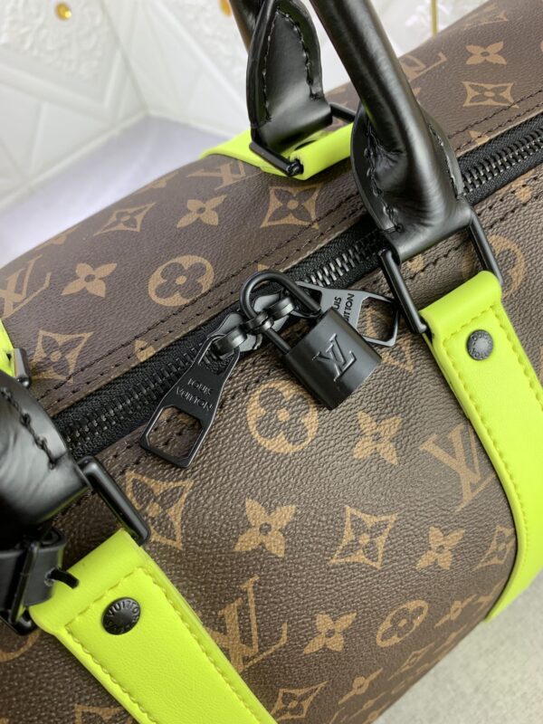 LOUIS VUITTON KEEPALL BANDOULIÈRE 50 BROWN AND CHARTREUSE MACASSAR CANVAS M45866 - Image 5