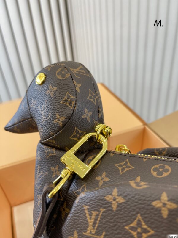 LOUIS VUITTON DUCK BAG BROWN 31CM M45990 - Image 5