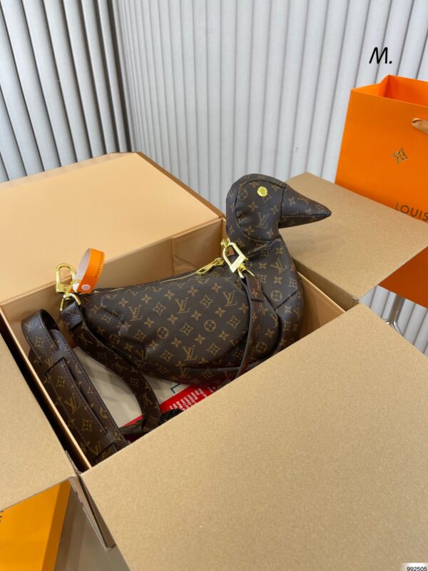 LOUIS VUITTON DUCK BAG BROWN 31CM M45990 - Image 6