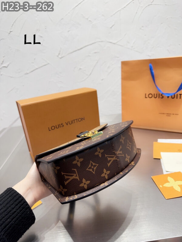 LOUIS VUITTON TILSITT BAG BROWN 23CM M46548 - Image 6