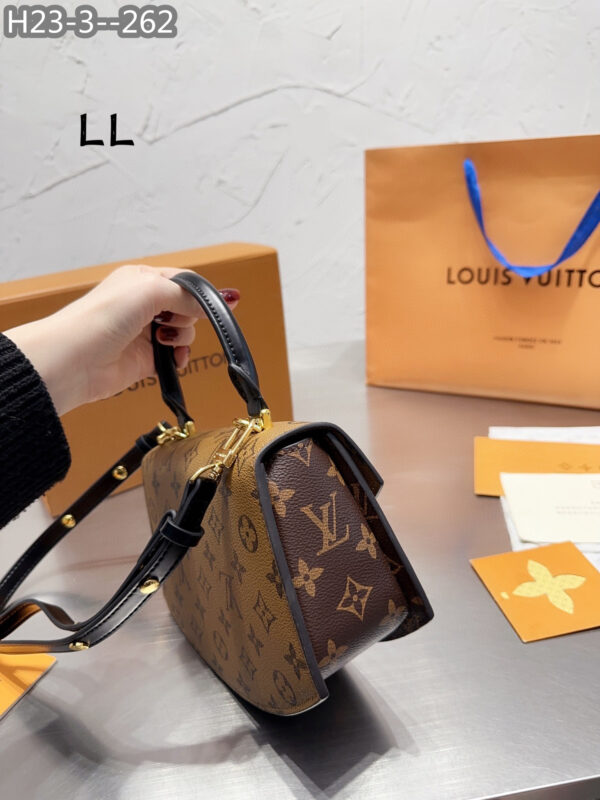 LOUIS VUITTON TILSITT BAG BROWN 23CM M46548 - Image 8