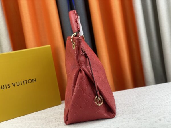 LOUIS VUITTON ARTSY MM 47CM RED M41066 - Image 8