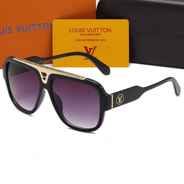 LOUIS VUITTON strongLACK WITH GOLD METAL SUNGLASSES - Image 2