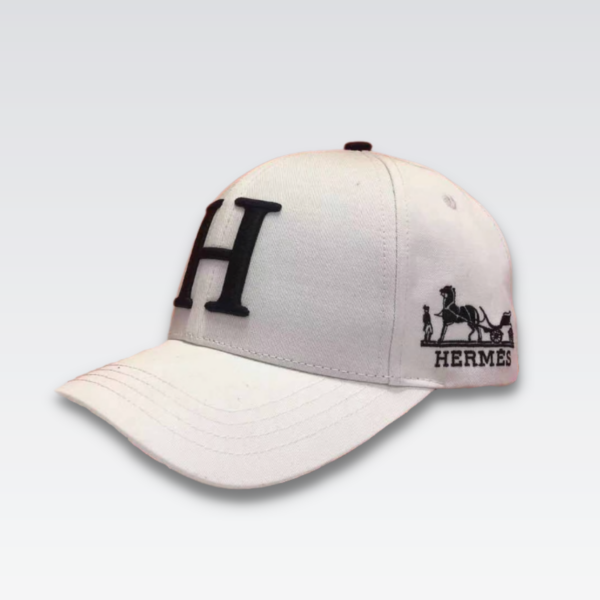 HERMES NEW CARRIAGE BASEBALL CAP WHITE