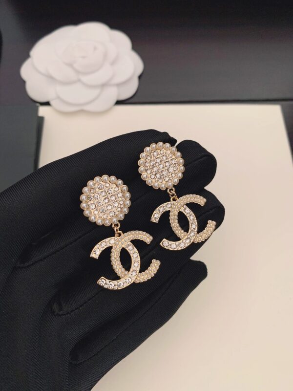 CHANEL CC EARRINGS - Image 2