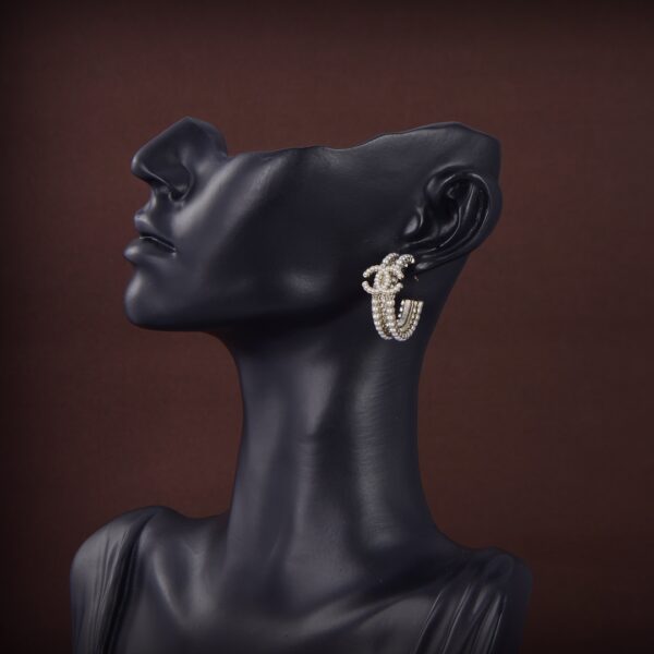CHANEL METAL STRASS EARRINGS - Image 2