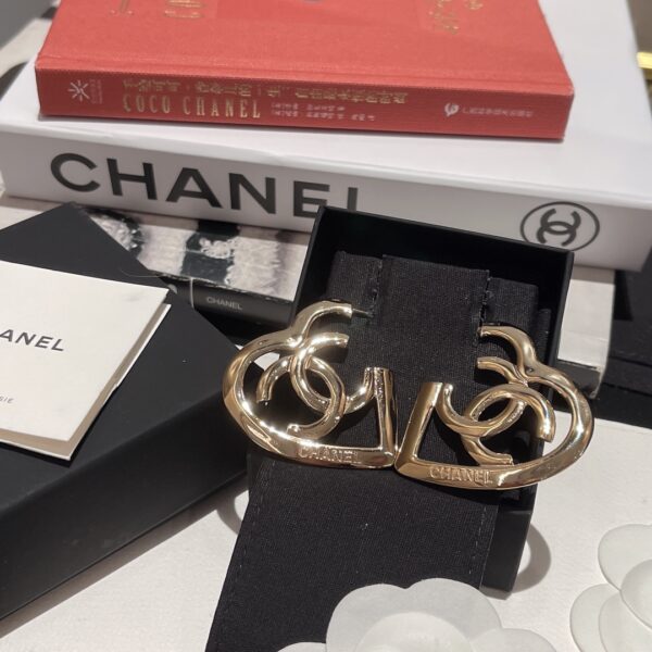 CHANEL CC EARRINGS - Image 2