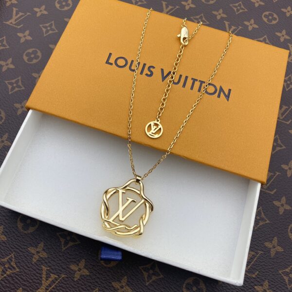 LOUIS VUITTON GARDEN LOUISE GOLD NECKLACE - Image 6