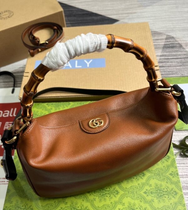 GUCCI DIANA MEDIUM SHOULDER BAG BROWN 30CM 746124 UAAAY 2548 - Image 6