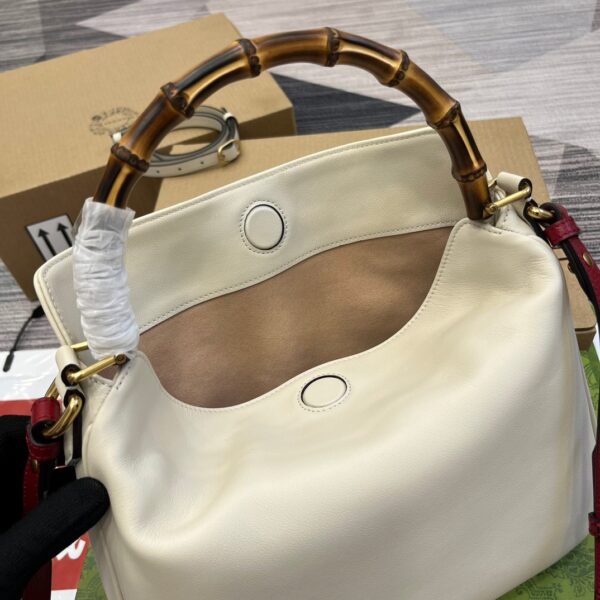 GUCCI DIANA MEDIUM SHOULDER BAG WHITE 30CM 746124 UAAAY 9043 - Image 9