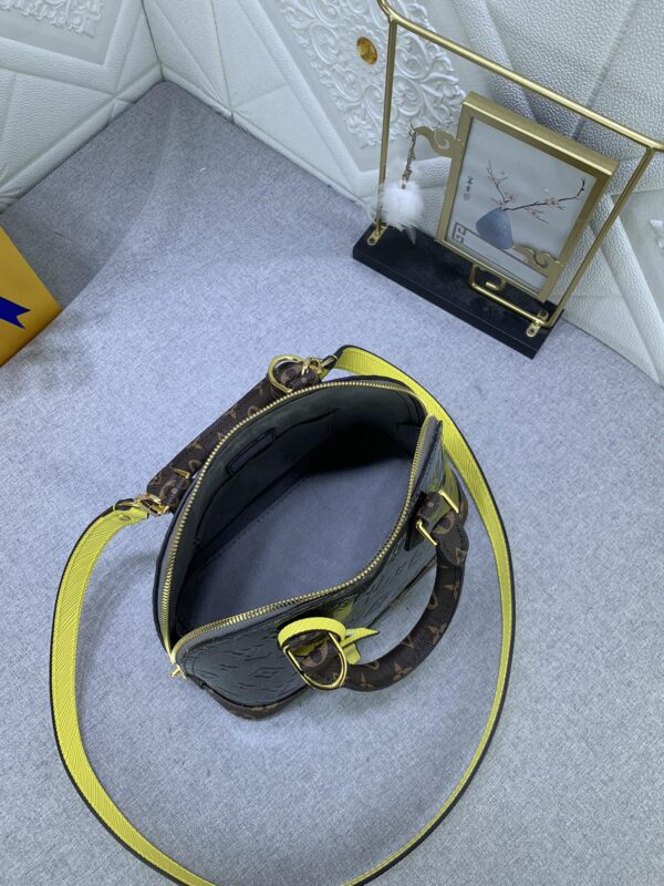 LOUIS VUITTON ALMA BB MONOGRAM VERNIS DARK GREEN 25CM - Image 2