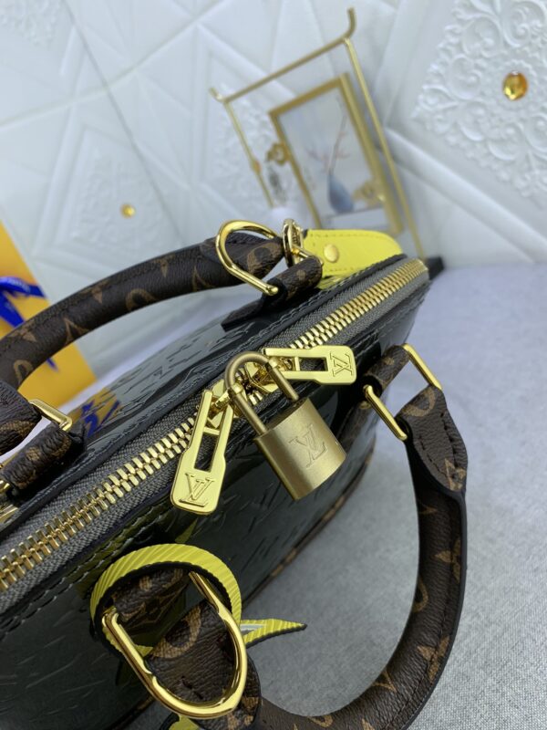 LOUIS VUITTON ALMA BB MONOGRAM VERNIS DARK GREEN 25CM - Image 6