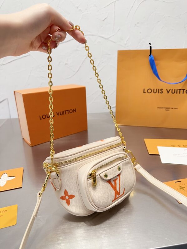 LOUIS VUITTON MINI BUMBAG NEUTRAL 18CM M82208 - Image 9