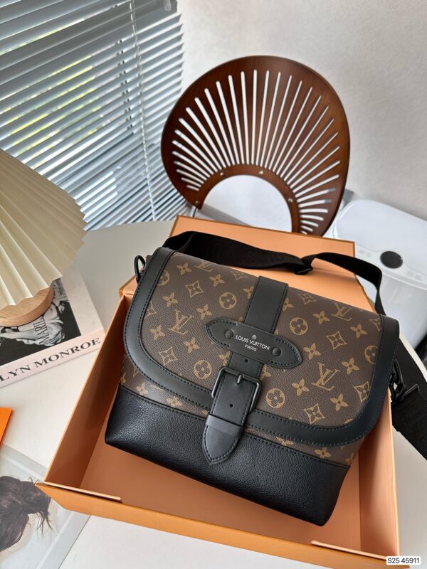 LOUIS VUITTON SAUMUR MESSENGER MONOGRAM 25CM - Image 9